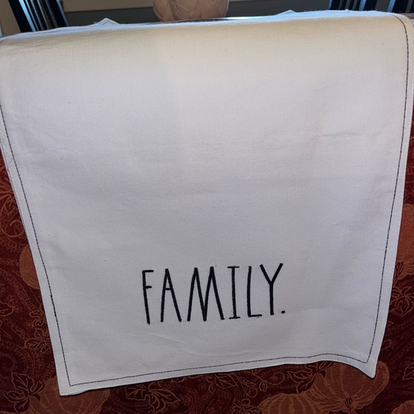 NWT Rae Dunn table runner “Family” - Picture 2 of 4